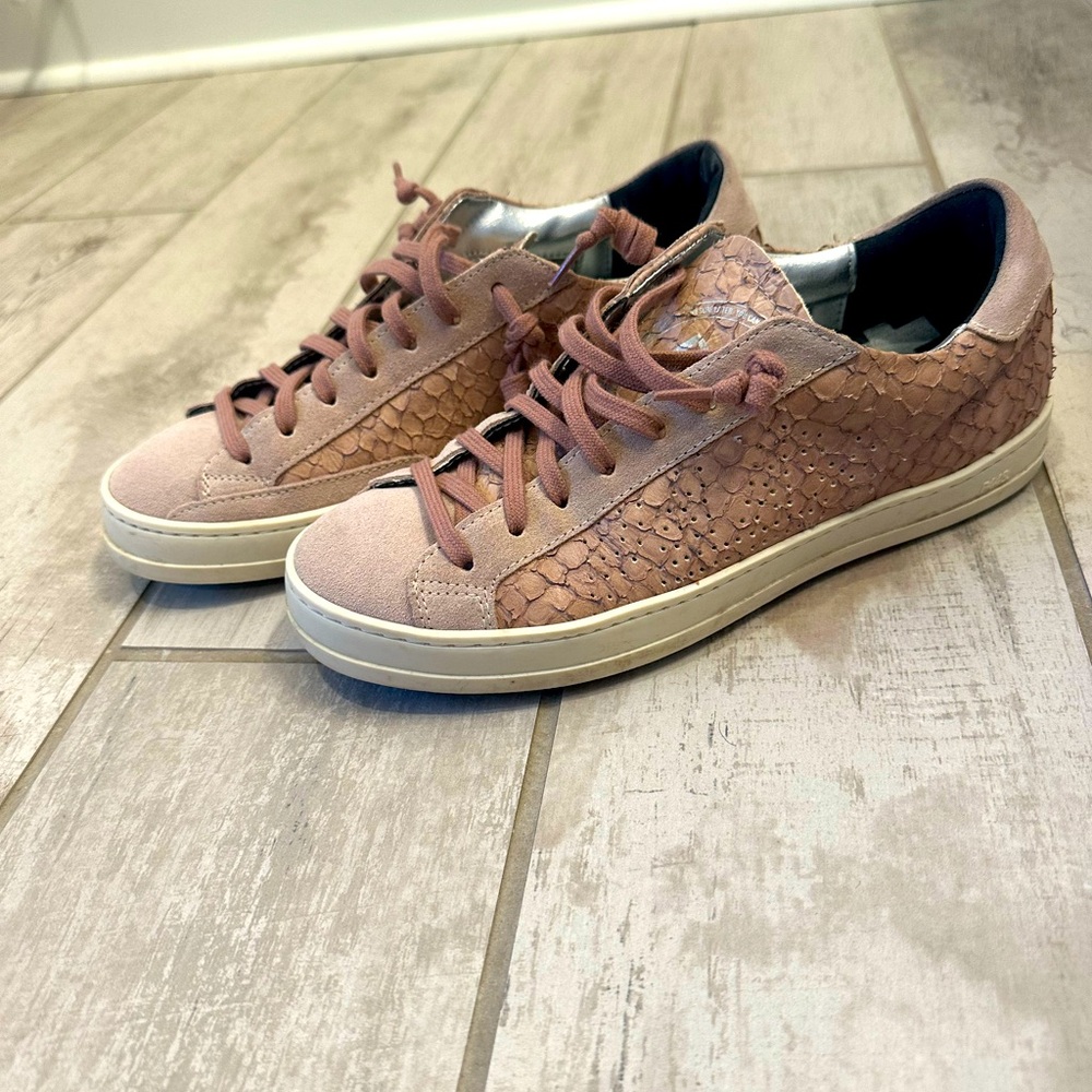P448 Sneakers size 38